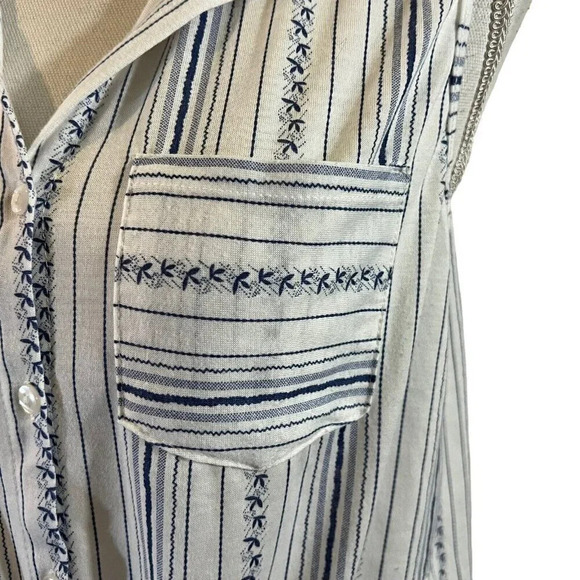 Eden & Olivia Striped Button Up Tank Top Medium Front Hem Tie Collared Pocket - Picture 8 of 10